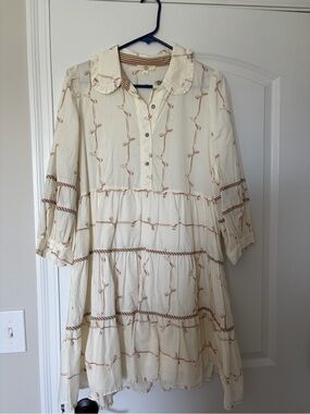 Entro Cream Tiered Women's Dress